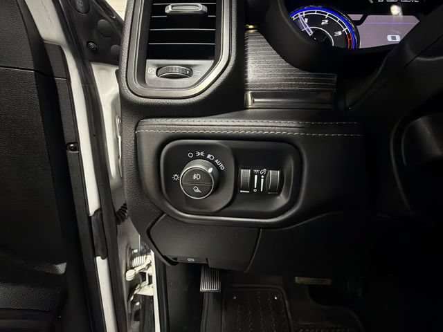 Used 2019 RAM 3500 Limited AWD/4WD image 18