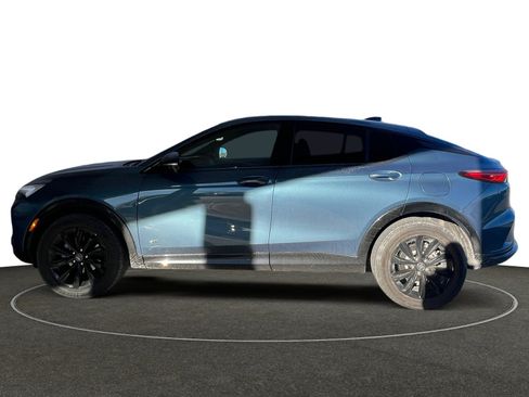 Used 2025 Buick Envista Sport Touring w/ Convenience II Package image 2