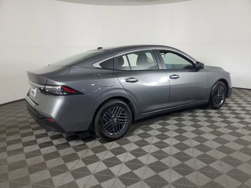 New 2026 Nissan Sentra SV w/ Floor Mat Package FWD image 4