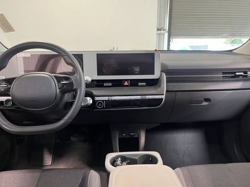 Used 2024 Hyundai Ioniq 5 SEL RWD image 20