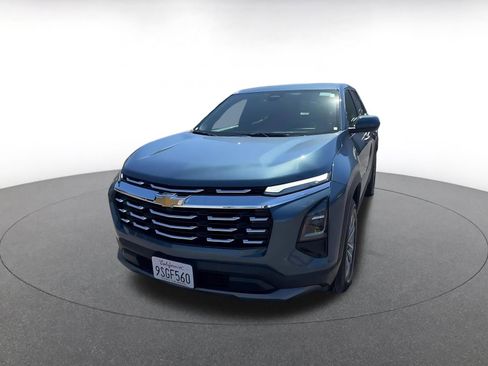 Used 2025 Chevrolet Equinox LT FWD image 7