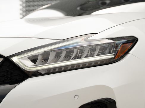 Used 2019 Nissan Maxima SR w/ Premium Package image 37