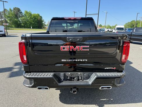Used 2023 GMC Sierra 1500 AT4 w/ Technology Package image 6