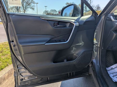 Used 2024 Toyota RAV4 LE image 43
