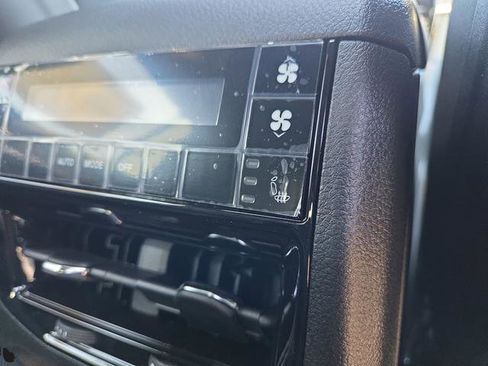 New 2025 Jeep Grand Cherokee L Limited w/ Luxury Tech Group II image 40