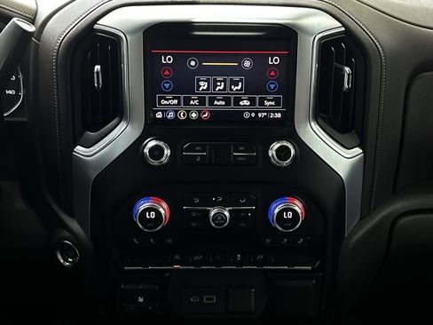 Used 2021 GMC Sierra 1500 SLT AWD/4WD image 18