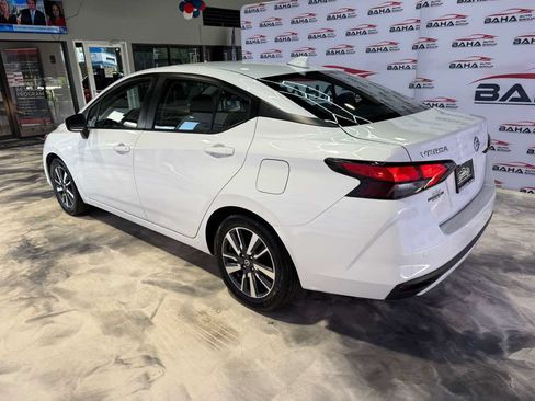 Used 2022 Nissan Versa SV FWD image 8
