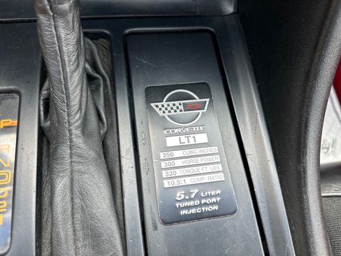 Used 1992 Chevrolet Corvette Coupe RWD image 23