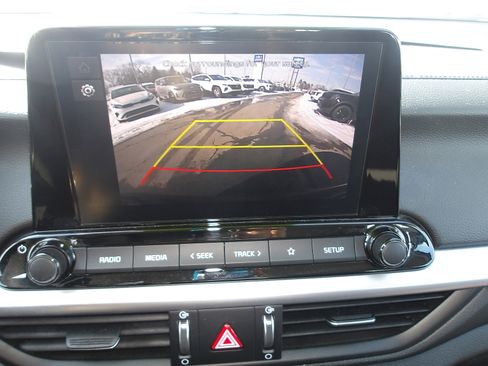 Used 2023 Kia Forte LXS image 19