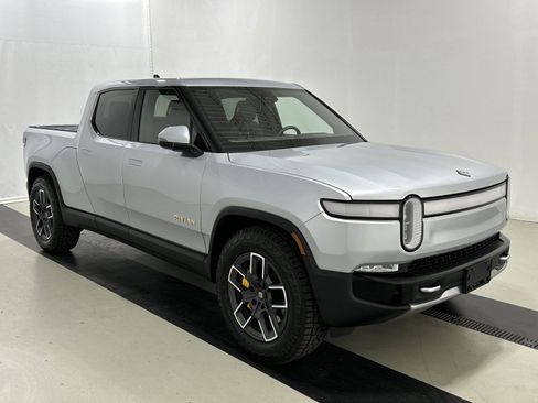 Used 2022 Rivian R1T Launch Edition image 7