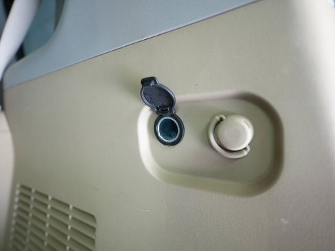 Used 2014 Nissan Armada SV image 13