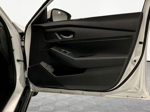 Used 2025 Honda Accord EX-L image 28