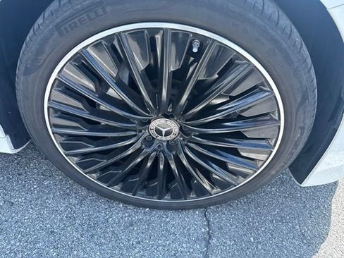 Used 2024 Mercedes-Benz E 350 4MATIC Sedan image 8
