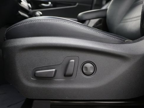 Used 2017 Kia Sorento EX FWD image 16