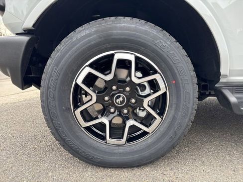 New 2026 Ford Bronco Outer Banks AWD/4WD image 16