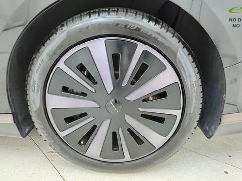 Used 2024 Lucid Air Pure RWD image 62