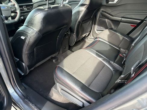 Used 2025 Ford Escape ST-Line w/ Equipment Group 301A image 33