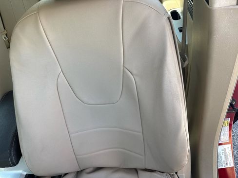 Used 2010 Mercury Milan Premier image 27