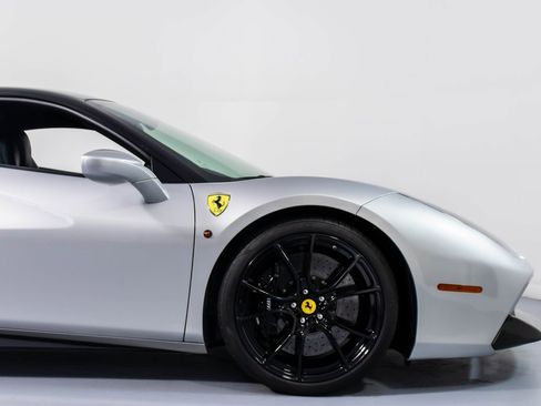Certified 2016 Ferrari 488 GTB image 17