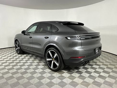 Used 2024 Porsche Cayenne Coupe image 3