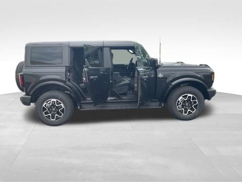 New 2026 Ford Bronco Outer Banks AWD/4WD image 10
