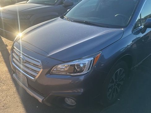 Used 2017 Subaru Outback 3.6R Limited AWD/4WD image 2