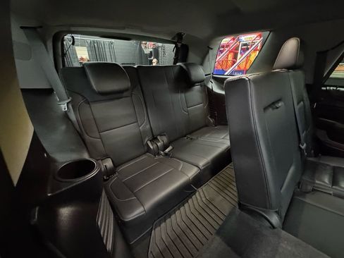 Used 2018 GMC Yukon SLT w/ Open Road Package image 19