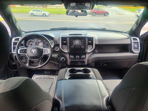 Used 2022 RAM 1500 Big Horn AWD/4WD image 13
