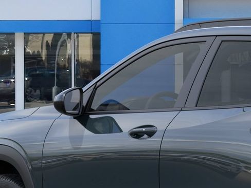 New 2026 Chevrolet Trax LT w/ LT Convenience Package FWD image 14