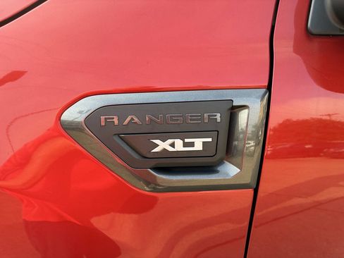 Used 2019 Ford Ranger XLT w/ Equipment Group 302A Luxury AWD/4WD image 11