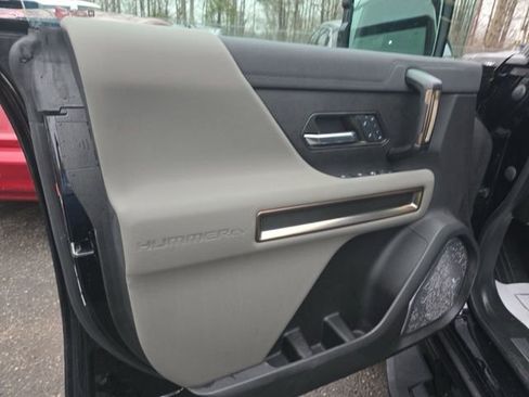 Used 2024 GMC Hummer EV 3X image 13