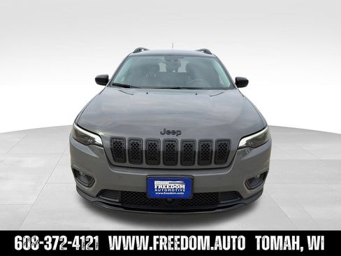 Used 2023 Jeep Cherokee Altitude Lux AWD/4WD image 12
