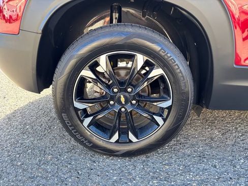 Used 2022 Chevrolet TrailBlazer LT w/ Convenience Package FWD image 28