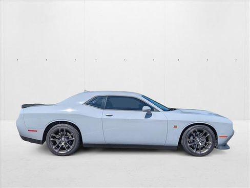 Used 2022 Dodge Challenger R/T Scat Pack w/ Plus Package image 4