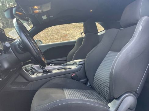 Used 2021 Dodge Challenger R/T w/ Shaker Package image 12