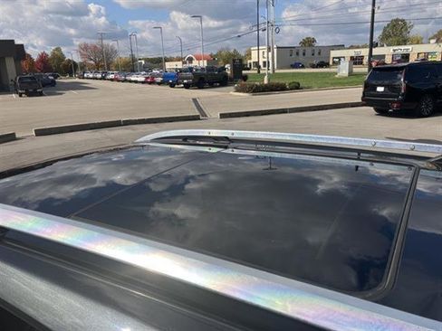 Used 2019 Chevrolet Equinox Premier image 10