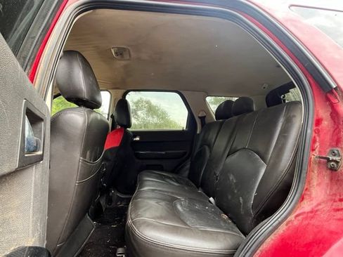 Used 2008 MAZDA Tribute i FWD image 16