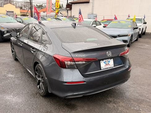 Used 2025 Honda Civic Sport image 5