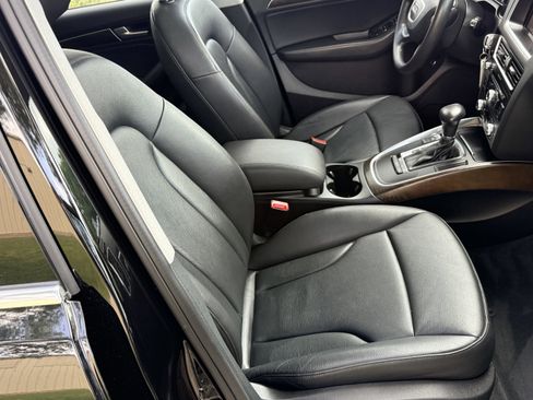 Used 2017 Audi Q5 2.0T Premium image 24