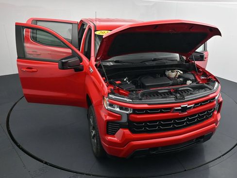 Used 2023 Chevrolet Silverado 1500 RST AWD/4WD image 43