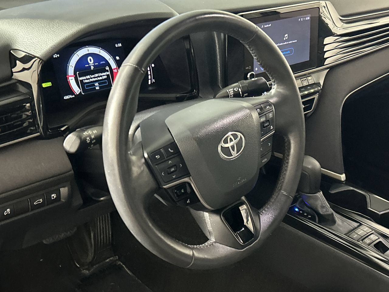 Used 2025 Toyota Camry LE w/ Convenience Package FWD image 15