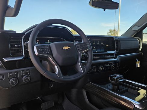 New 2026 Chevrolet Silverado 1500 LT image 12