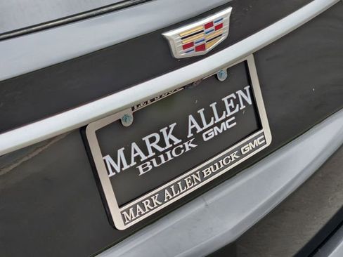 Used 2024 Cadillac XT6 Sport image 11