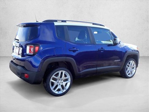 Used 2021 Jeep Renegade Latitude image 4