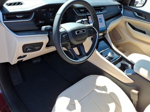 New 2025 Jeep Grand Cherokee Limited w/ Luxury Tech Group II image 3