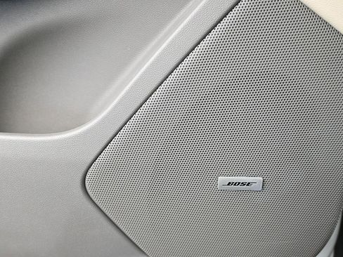 Used 2023 Cadillac XT6 Premium Luxury w/ Technology Package image 16