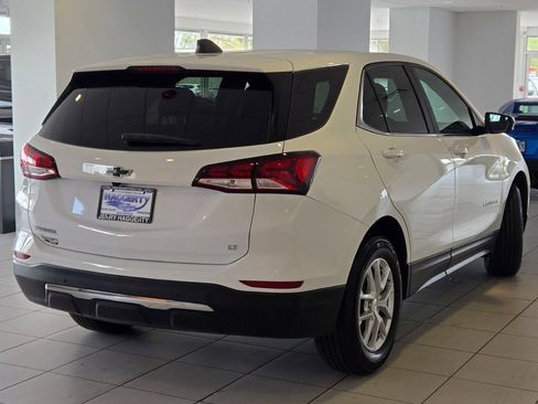 Certified 2024 Chevrolet Equinox LT FWD image 11