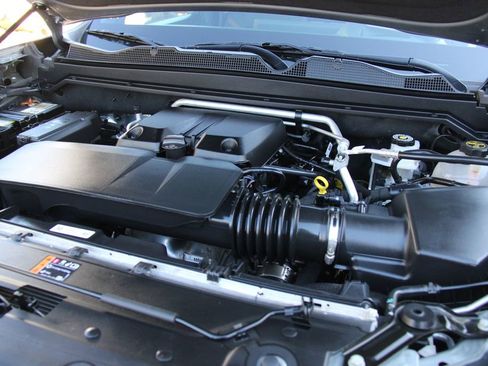 Certified 2024 GMC Canyon AT4 w/ AT4 Premium Package image 36