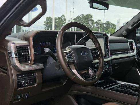 Used 2024 Ford F350 King Ranch w/ FX4 Off-Road Package AWD/4WD image 16