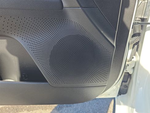 Used 2023 Kia Forte LXS w/ LXS Technology Package image 13